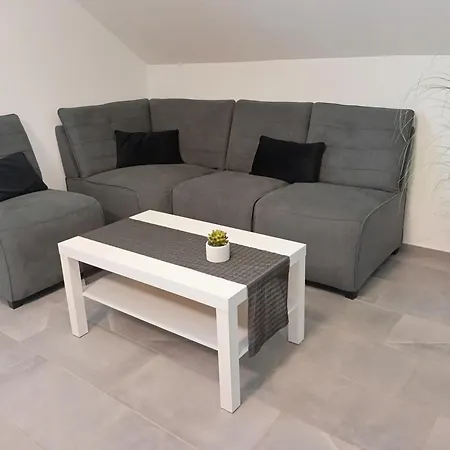 Apartment Jamna Sveti Jurij ob Scavnici