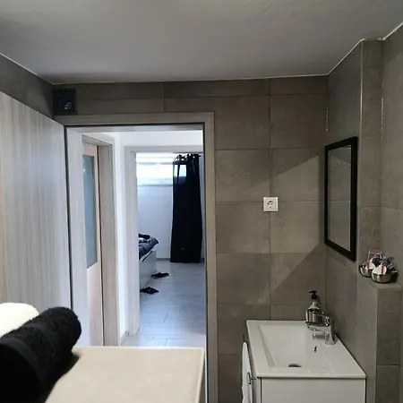 Apartma Jamna I Self-check-in I Free Coffee & Tee アパート